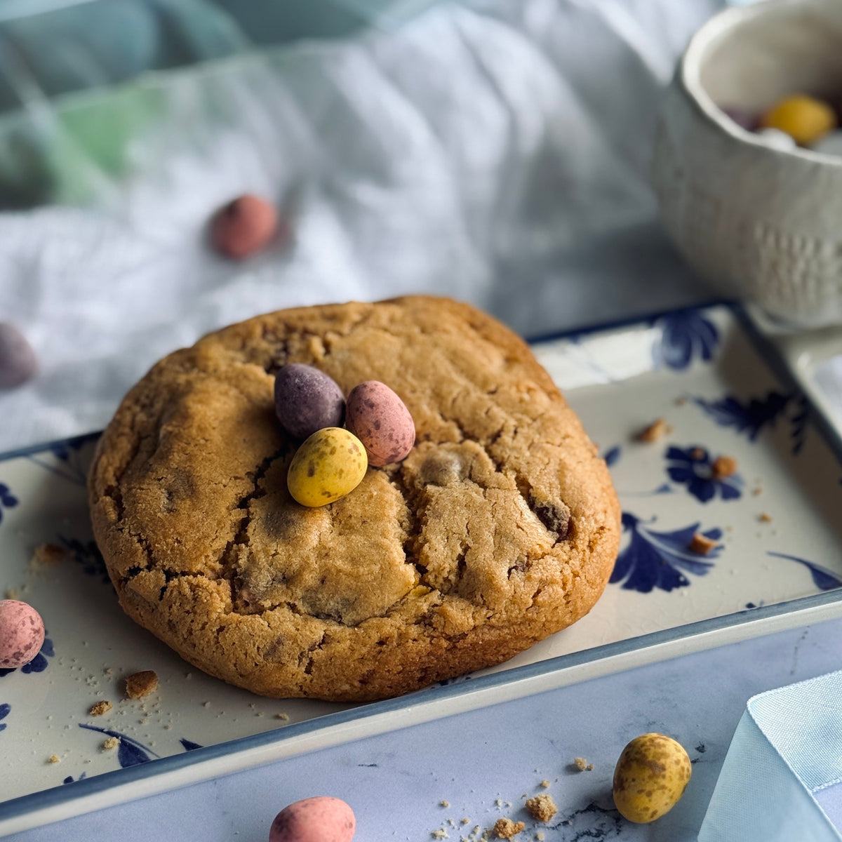 Mini Egg Loaded Cookie – byAdri